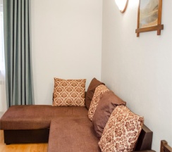 Двухкомнатный делюкс в Альпийский двор