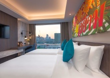 Номер Deluxe в Maitria Hotel Rama 9 Bangkok