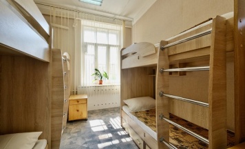 кровать в общем 6-ти местном номере в Смоленка