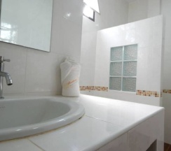 Вилла с балконом в Buathong Place