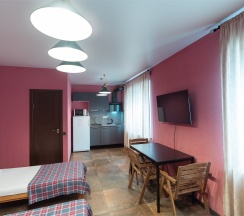 Комфорт трехместный с кухней в Уютный Дом