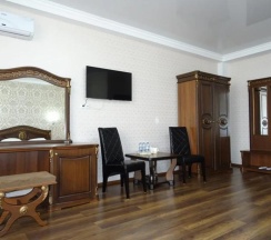 Номер полулюкс с 1 двуспальной кроватью в Лига чемпионов