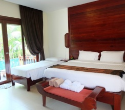 Семейная вилла с балконом в Howard Johnson by Wyndham Phuket Naiyang