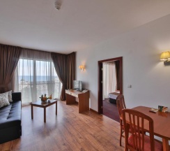 Апартаменты c 1 комнатой с балконом в Prestige Hotel and Aquapark