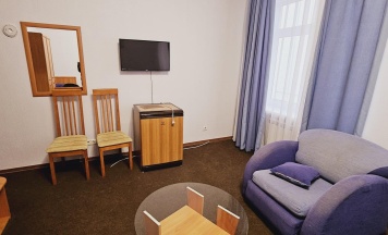 Номер комфорт улучшенный с 1 односпальной и 1 двуспальной кроватью в Валенсия