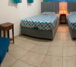 Коттедж с 2 комнатами в Mamas Summer House