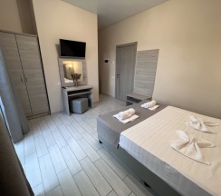 Улучшенный двухместный номер 2-3 этаж в Moon