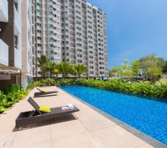 Полулюкс с балконом в W Phuket Residences