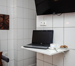 Номер студия эконом с 2 односпальными кроватями в Uroom