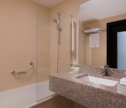 Делюкс с одной большой кроватью "King size" в Cort Inn St-Petersburg Hotel & Conference Center