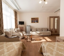 Номер стандарт с 2 односпальными кроватями в Маргобай