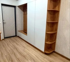 Двухместная студия с балконом (двуспальная кровать) в Квартира Уютная Студия в Центре Города