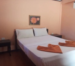 Двухместное бунгало с балконом (двуспальная кровать) в Phi Phi Jungle Hill Bungalow