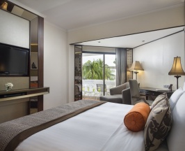 Двухместный номер Deluxe с видом на реку (2 отдельные кровати) в Anantara Riverside Bangkok Resort
