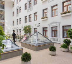 Делюкс Премиум с двуспальной кроватью и видом на Атриум в Renartiss Isaakiy St. Petersburg hotel