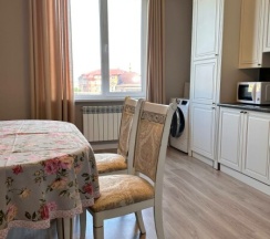 Просторная Двушка в центре. в Как Дома 05