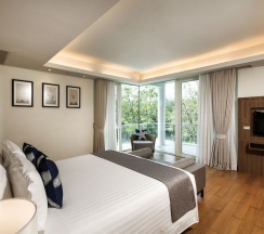 Номер Standard c 1 комнатой с балконом в Splash Beach Villa Resort