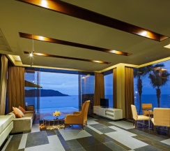 Вилла с бассейном Impiana в Impiana Private Villas Kata Noi