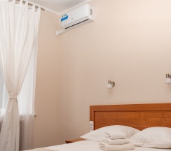 Одноместный номер категории «стандарт» в Транзит