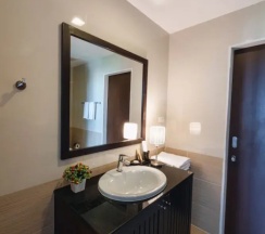 Люкс c 1 комнатой с балконом и с видом на горы в First Choice Grand Suites