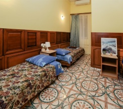 Стандартный 4х местный номер 1 этаж в Green oasis Vavilon