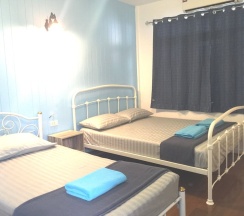 Двухместный номер Standard 2 отдельные кровати в Baan Chanasongkram - Hostel