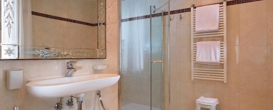 Двухместный номер Superior с видом на канал 2 отдельные кровати в Hotel Principe
