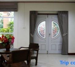 Коттедж с 3 комнатами в Kamalar Palace Longstay house