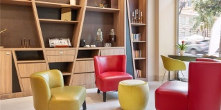 Неаполь: Отель Mercure Napoli Centro Angioino