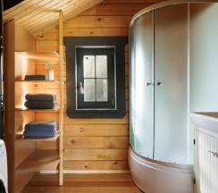 Дом с 3 спальнями 6+4 в Ладога озеро