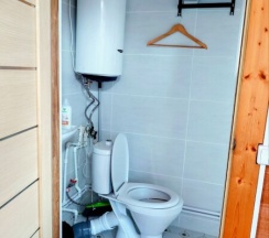 Синий Tinyhouse. Комфорт 2 человека, но вместит до 4-х гостей. в Шведские дачи