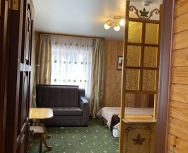 Трёхместный номер Standard с красивым видом из окна в Старый клен