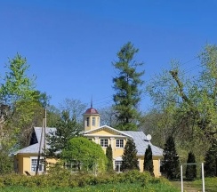 Коттедж с 5 комнатами с красивым видом из окна в Мишкина дача