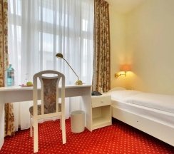Одноместный семейный номер Standard в Hotel Bellmoor Im Dammtorpalais