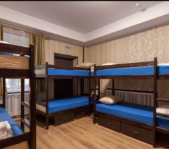 Место в восьмиместном общем номере в Rest