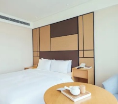 Двухместный номер Superior (двуспальная кровать) в JI Hotel Lujiazui Babaiban