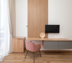 Семейный двухкомнатный с балконом в Vista mare