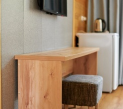 Двухместный гостиничный номер с большой кроватью с видом на море в Алые паруса