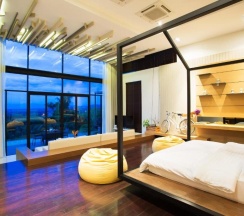 Двухместная вилла с видом на горы двуспальная кровать в The Private Pool Villas at Civilai Hill Khao Yai