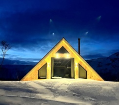 Арк-шале Премиум 4 односпальные кровати (1 линия) в Titovka arctic river park