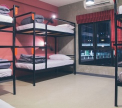 Кровать в общем номере в A7 Hidden Hostel