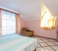 Четырёхместный номер Standard с 2 комнатами с красивым видом из окна в Гостевой дом