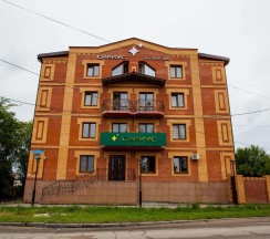 Смешанный номер с шестью кроватями и общей ванной в Сириус