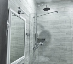 Стандартный номер с двуспальной кроватью (10) в July hotel