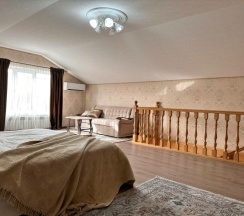 Двухэтажные апартаменты в центре в Как Дома 05