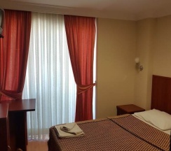 Двухместный номер Standard с балконом двуспальная кровать в Seckin Ak Hotel