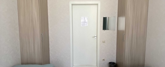 ОДНОСПАЛЬНАЯ КРОВАТЬ В ОБЩЕМ МУЖСКОМ НОМЕРЕ! в Happy House