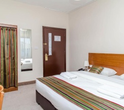 Четырёхместный номер Standard в Antika Amman Hotel