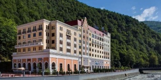 Эстосадок: Отель Radisson Hotel Rosa Khutor