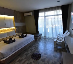 Четырёхместный семейный номер Standard Дуплекс в Ricci House Resort
